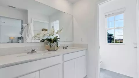 Bath - 1579 Marksman Rd, Eagle Lake, FL 33839 photo 4 of 5