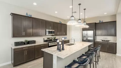 2413 W Grenadine Rd, Phoenix, AZ 85041 photo 2