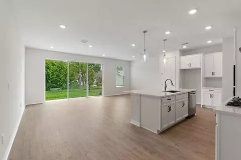 Living - 11710 Full Moon Loop, Parrish, FL 34219 photo 1 of 2