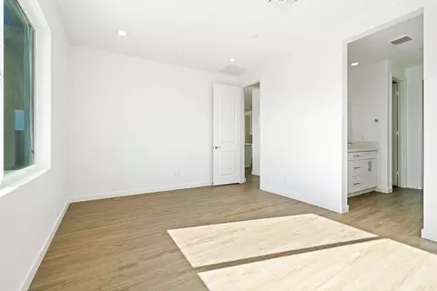 6218 Ovington St, Lancaster, CA 93536 photo 7