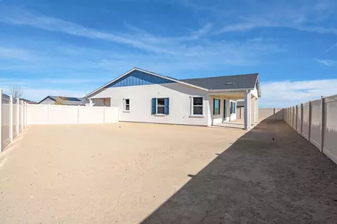 6218 Ovington St, Lancaster, CA 93536 photo 9
