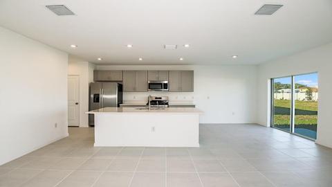 375 Pine Tree Bridge Trl, Saint Cloud, FL 34772 photo 9