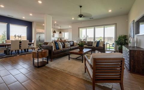 590 Capstone Way, Madera, CA 93636 photo 9