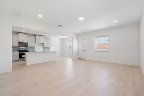 626 Backstays Loop, Kyle, TX 78640 photo 5