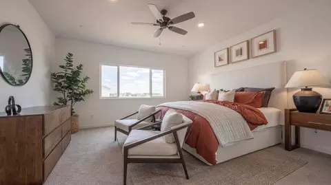 520 University Dr, Lemoore, CA 93245 photo 4