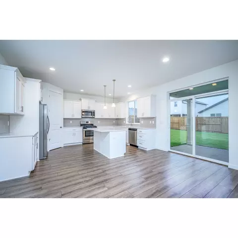 3027 S Quartz Dr, Cornelius, OR 97113 photo 10