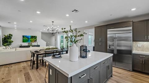 320 Merit, Irvine, CA 92618 photo 23