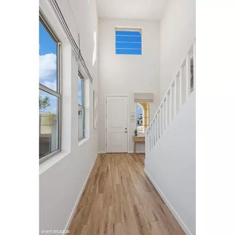 7251 N 74th Ave, Glendale, AZ 85303 photo 3