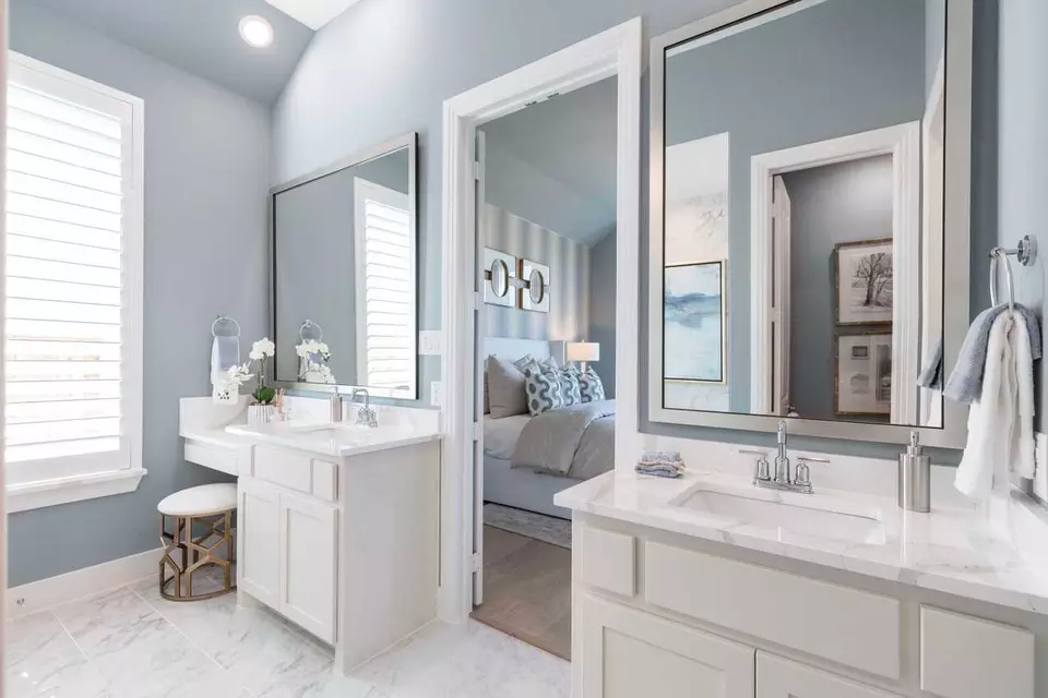Bath - Plan Kingston - 2001 Calumet Dr, Aubrey, TX 76227 photo 6 of 6
