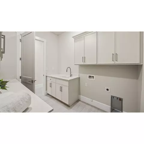 Other - 1677 N Twinberry Ave, Clovis, CA 93619 photo 2 of 5