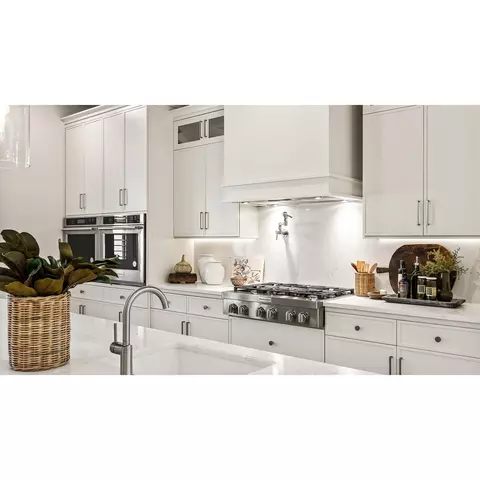 Kitchen - 1677 N Twinberry Ave, Clovis, CA 93619 photo 2 of 5
