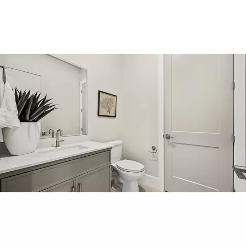 Bath - 1677 N Twinberry Ave, Clovis, CA 93619 photo 5 of 5