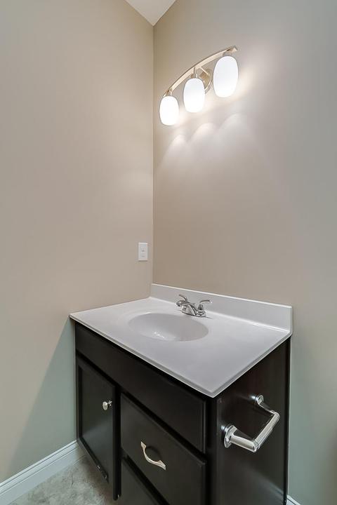 3798 Fairmount Cir, Cincinnati, OH 45245 photo 33