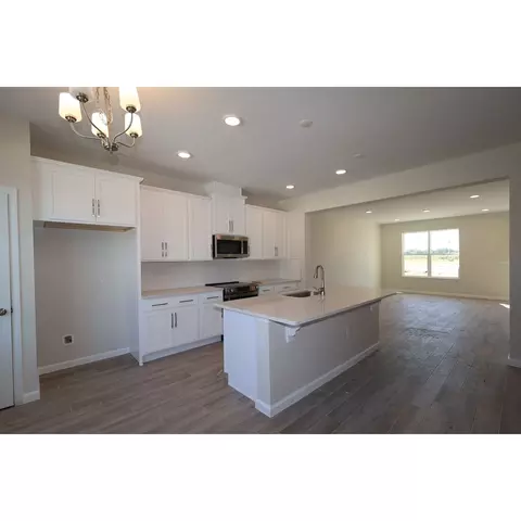 1347 Mount Royal Dr, Saint Cloud, FL 34771 photo 3