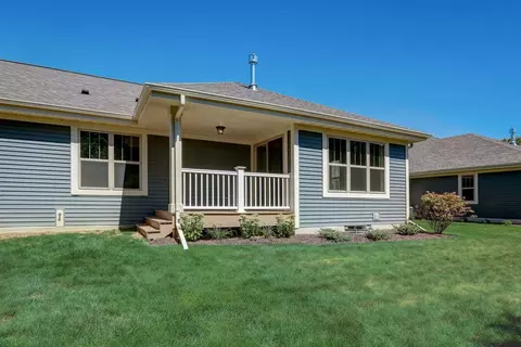 806 Margo Cir, Eagle, WI 53119 photo 10