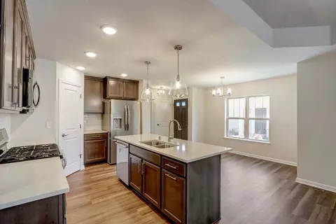 806 Margo Cir, Eagle, WI 53119 photo 5