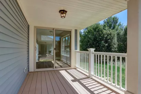806 Margo Cir, Eagle, WI 53119 photo 8