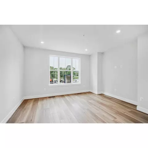 470 Altezza Dr NE, Washington, DC 20017 photo 4