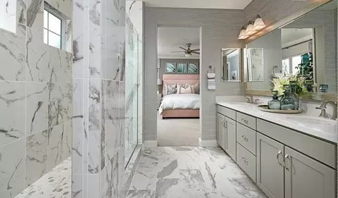 Bath - 2127 Geneva Way, Manteca, CA 95337 photo 5 of 5