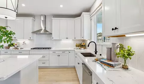 Kitchen - 2127 Geneva Way, Manteca, CA 95337 photo 4 of 9