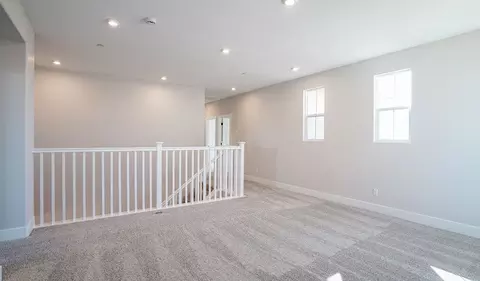 Living - 2127 Geneva Way, Manteca, CA 95337 photo 3 of 4