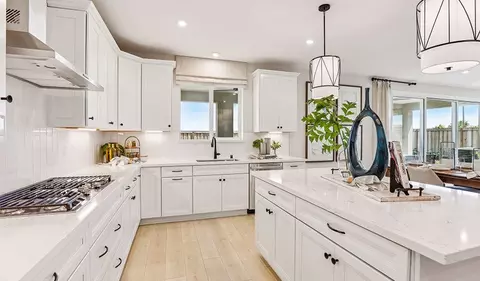 Kitchen - 2127 Geneva Way, Manteca, CA 95337 photo 7 of 9