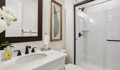 Bath - 2127 Geneva Way, Manteca, CA 95337 photo 1 of 5