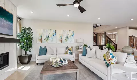 Living - 2127 Geneva Way, Manteca, CA 95337 photo 1 of 4