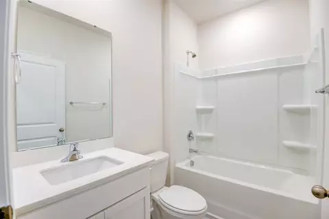 407 Stratton Pl, Washington, NC 27889 photo 8