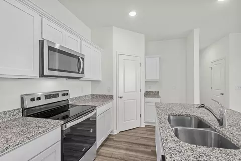 Kitchen - 157 Gladstone Loop, Clayton, NC 27520 photo 1 of 4