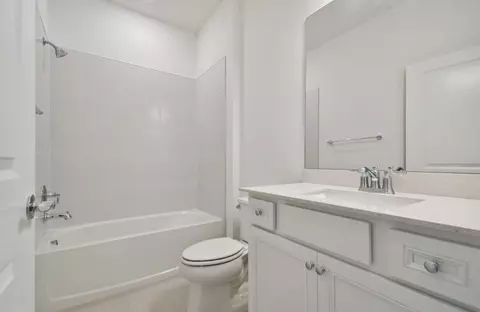 Bath - 10016 Patterson Way, Parrish, FL 34219 photo 1 of 4