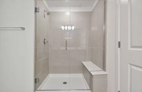 Bath - 10016 Patterson Way, Parrish, FL 34219 photo 3 of 4