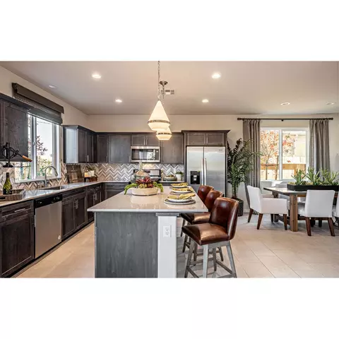 1166 Grant Ave W, Madera, CA 93636 photo 8