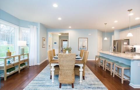 37 Sienna Cir, Upton, MA 01568 photo 3