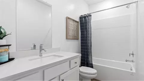 1093 Horizon Dr W, Madera, CA 93636 photo 7