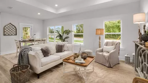 128 Blooming Cv, Crestview, FL 32539 photo 4