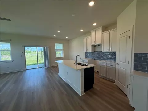Kitchen - 13978 Emerald Fields Dr, Hudson, FL 34667 photo 4 of 8