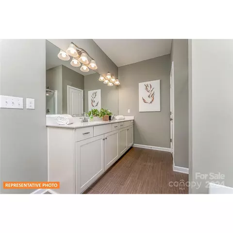 Bath - 1213 Ocean Dr, Salisbury, NC 28144 photo 1 of 1