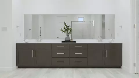 Bath - 3862 E Bartlett Way, Chandler, AZ 85249 photo 2 of 2