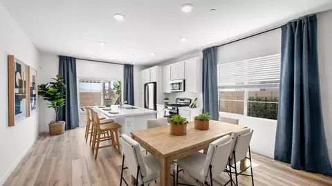 135 Chloe Chase Ave, Henderson, NV 89011 photo 3