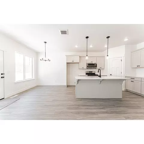 Kitchen - 4671 S Olive Ave, Mapleton, UT 84664 photo 3 of 4