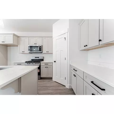 Kitchen - 4671 S Olive Ave, Mapleton, UT 84664 photo 1 of 4