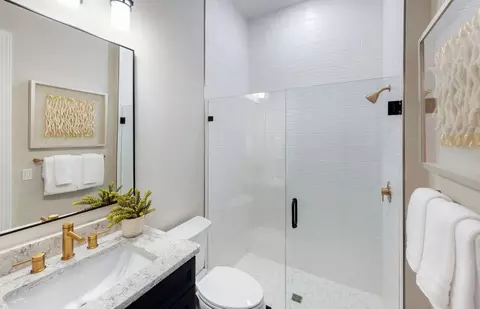 Bath - 10542 SW Zenith Dr, Stuart, FL 34997 photo 4 of 4