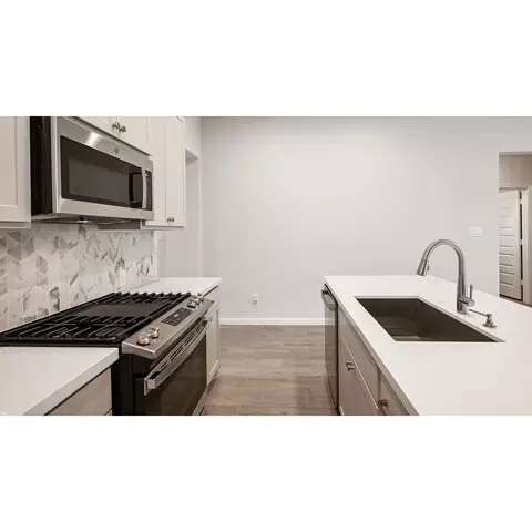 153 Endurance Dr, Kyle, TX 78640 photo 9