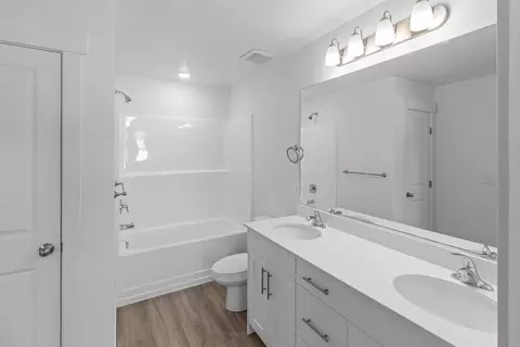 Bath - 1171 W 1870 S, Logan, UT 84321 photo 9 of 10
