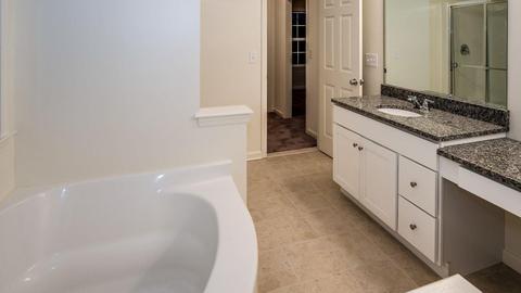 7 Dylan Dr, Suffield, CT 06078 photo 9