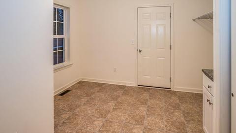 7 Dylan Dr, Suffield, CT 06078 photo 5