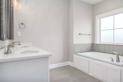 Bath - 6041 Margie Collins Dr SE, Owens Cross Roads, AL 35763 photo 1 of 3