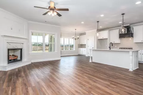 Living - 6041 Margie Collins Dr SE, Owens Cross Roads, AL 35763 photo 1 of 1