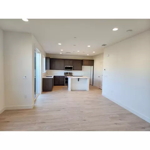 247 Mindy Way, Pittsburg, CA 94565 photo 5